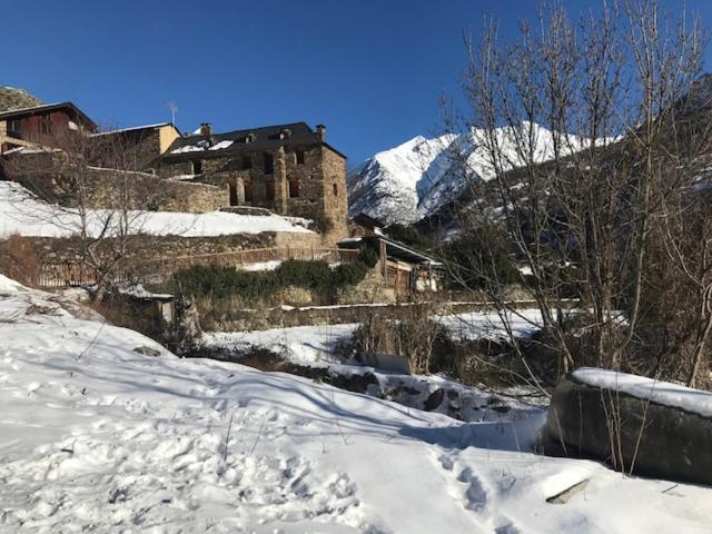 Refugi D' Alos Alos d'Isil Bagian luar foto
