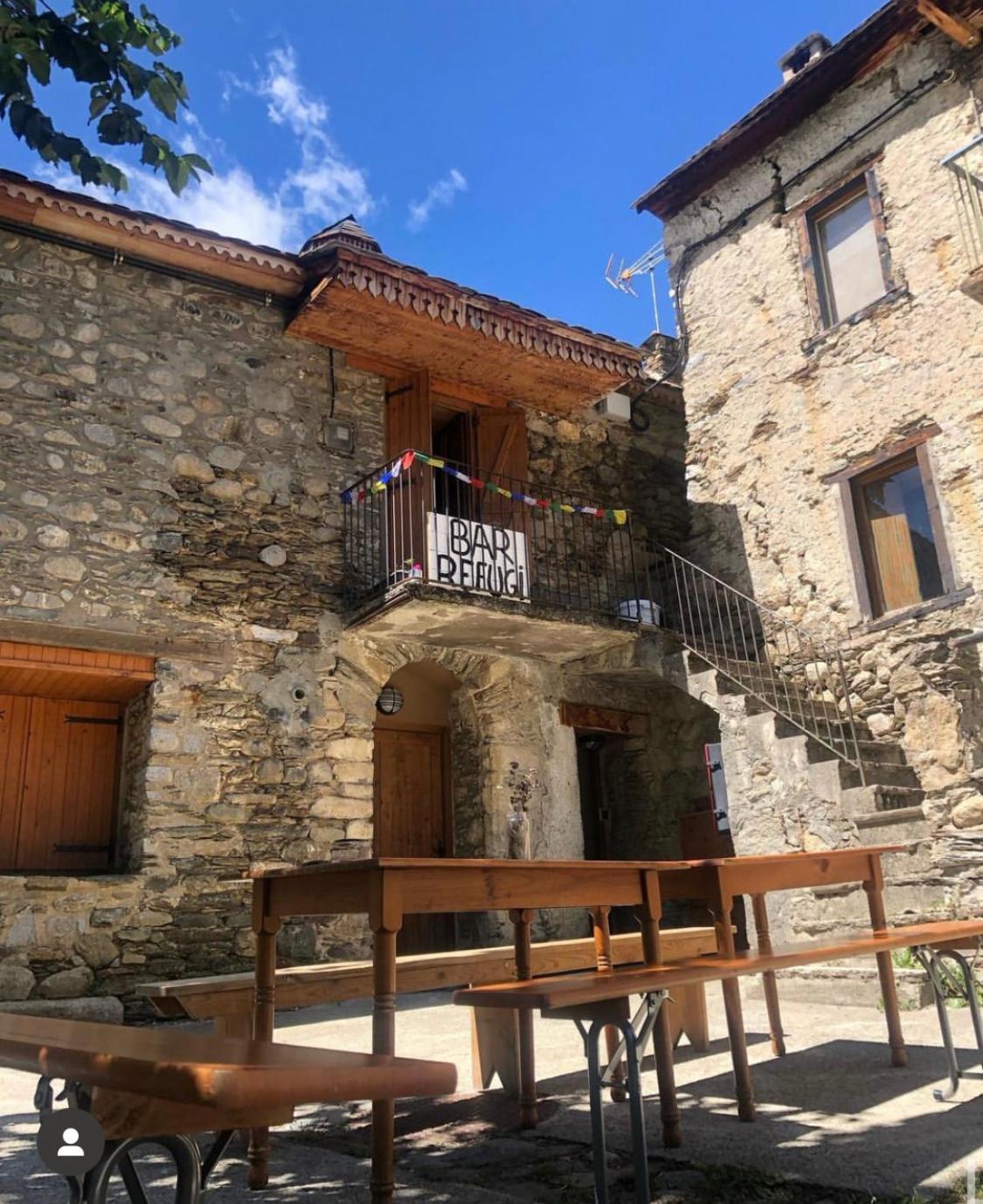 Refugi D' Alos Alos d'Isil Bagian luar foto